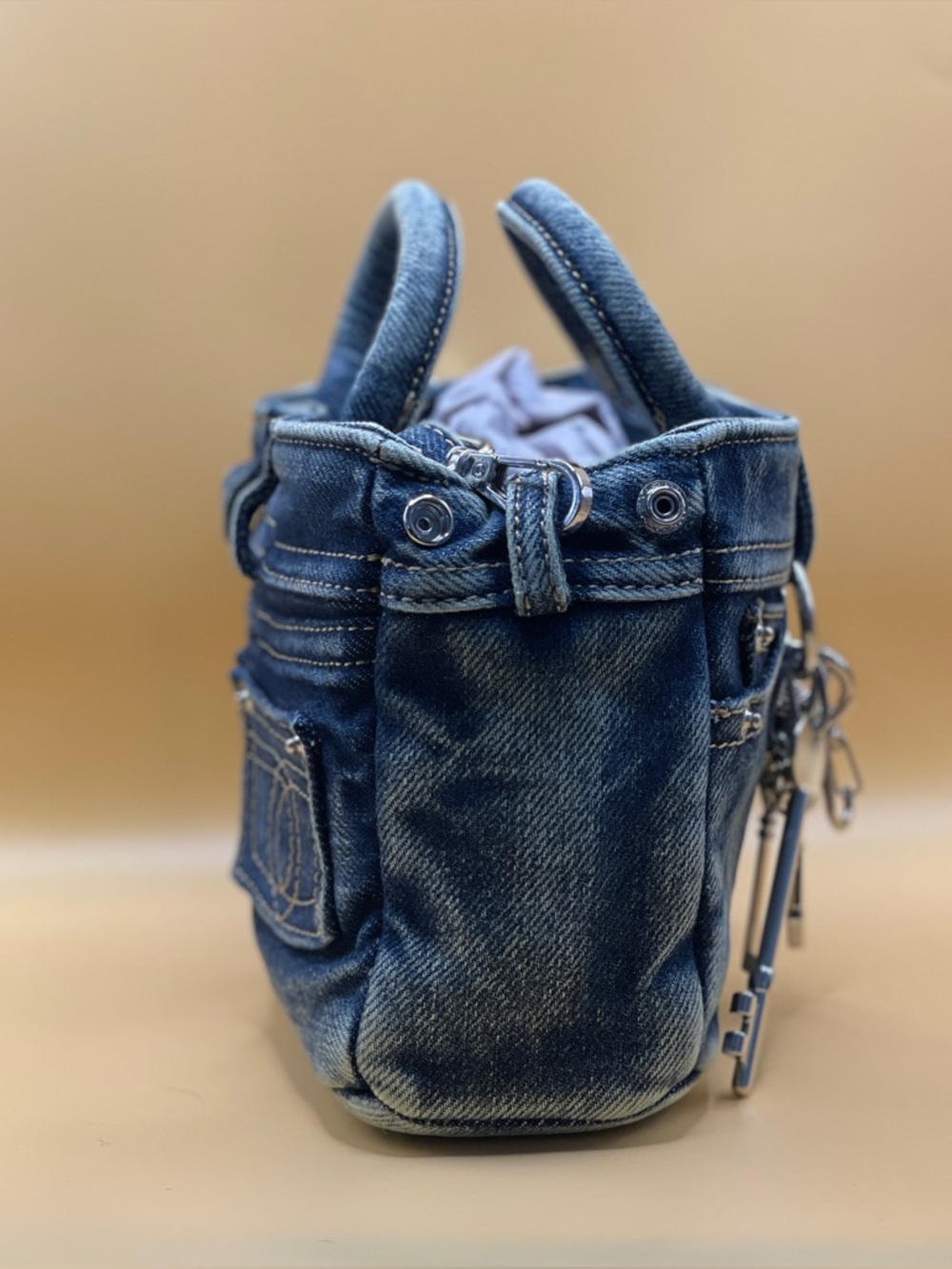 Brand New Mini Denim Crossbody Bag ✨ Jean Purse w/ Silver Lock & Keys 🔑 - Picture 5 of 7
